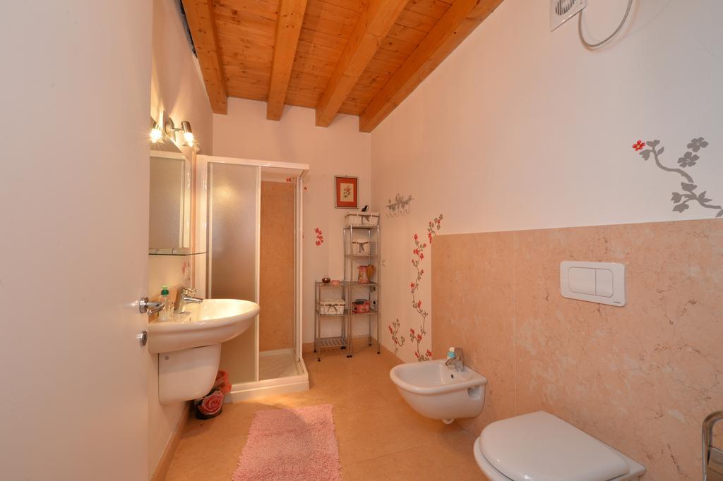 B&B Corte Barbieri Dolcè Exterior foto